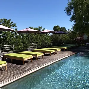 https://les-terrasses-de-valensole.fr-provencehotel.com