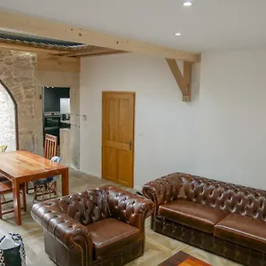 Appartement Des Augustins - Gitesdesbalcons-com, Crémieu