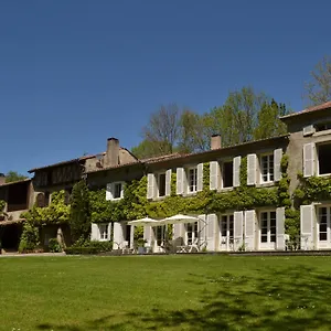 https://chambres-dhotes-domaine-du-hameau-baylesse.midi-pyreneeshotels.com